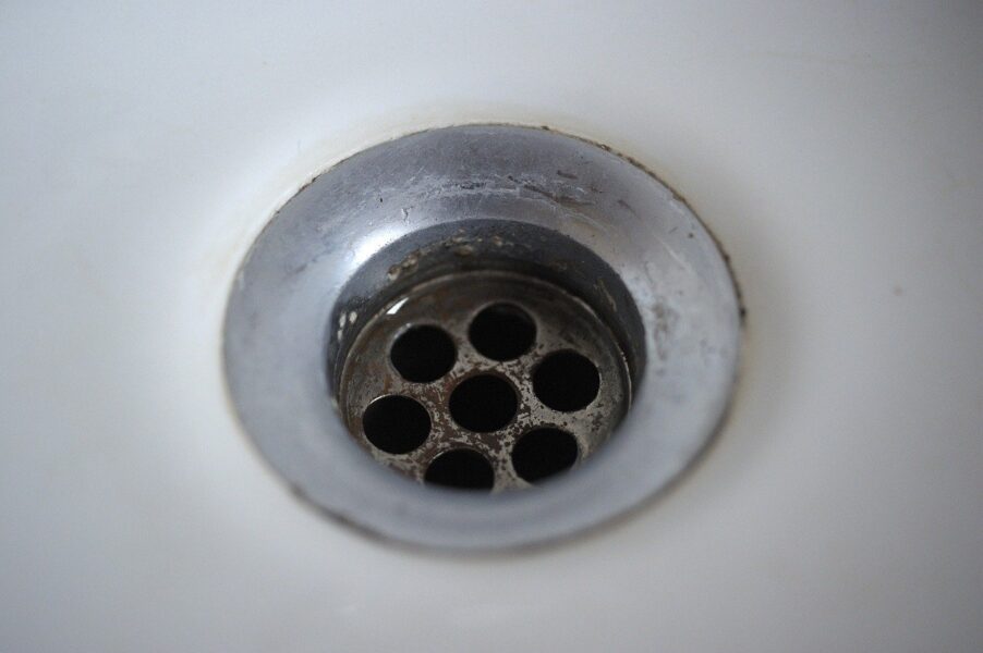 Como eliminar el mal olor del desagüe del baño