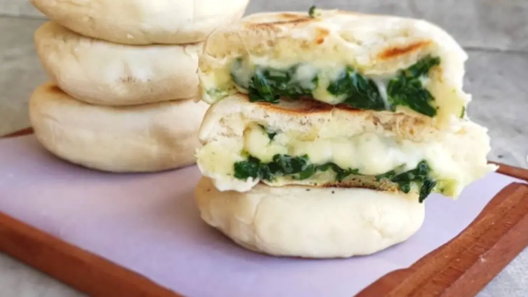 Pancitos de espinaca y queso