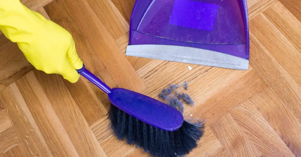 8 trucos inteligentes para quitar el polvo de la casa fácilmente
