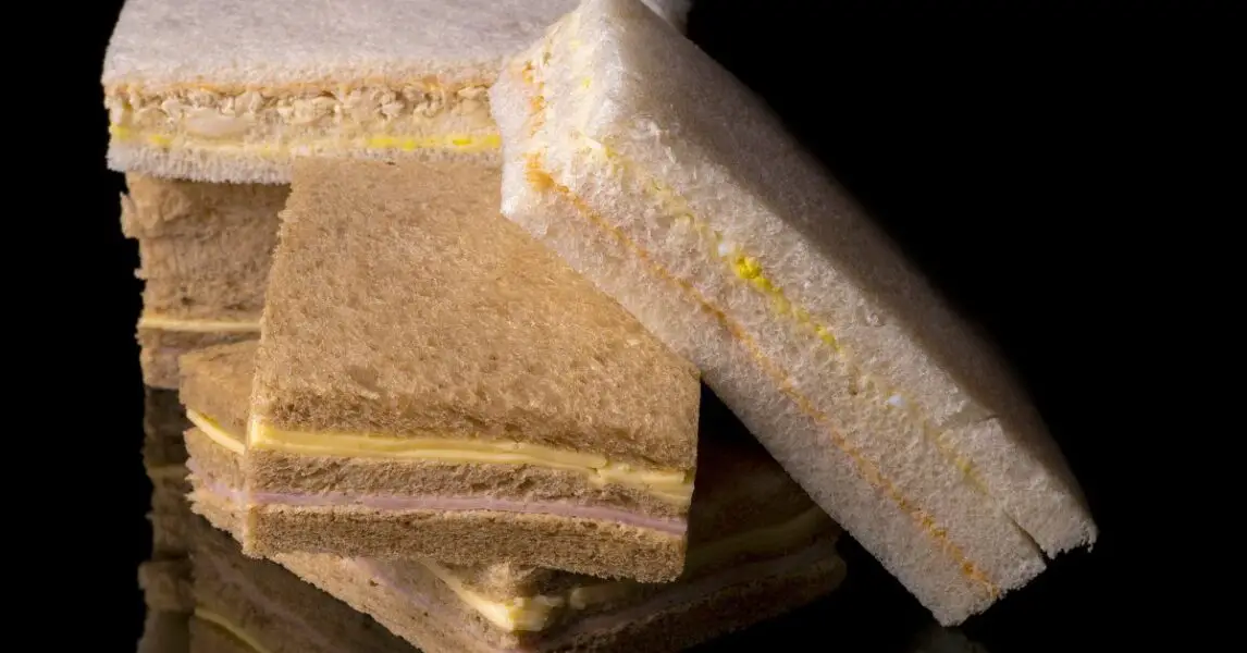 Pasta para humedecer sándwich de miga