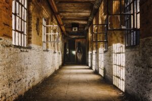 El olor extraño en el colchón que destapó el oscuro secreto de un esposo y la desaparición de una mujer embarazada