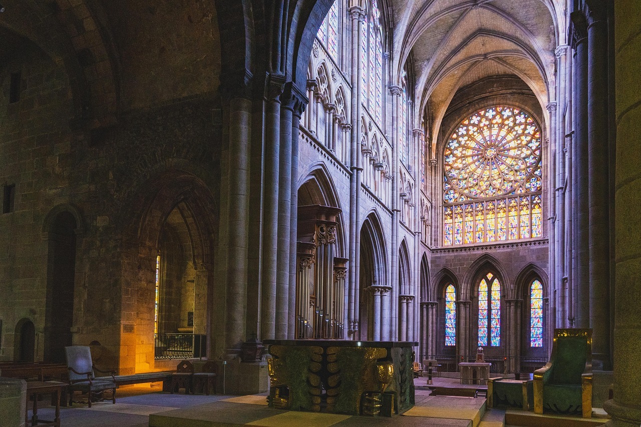 Jerarquía de la Iglesia Católica: rangos, funciones y organización explicados