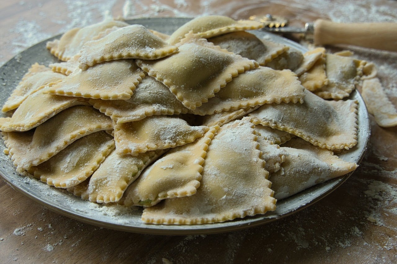 Empanadillas caseras con masa de agua hirviendo: receta paso a paso