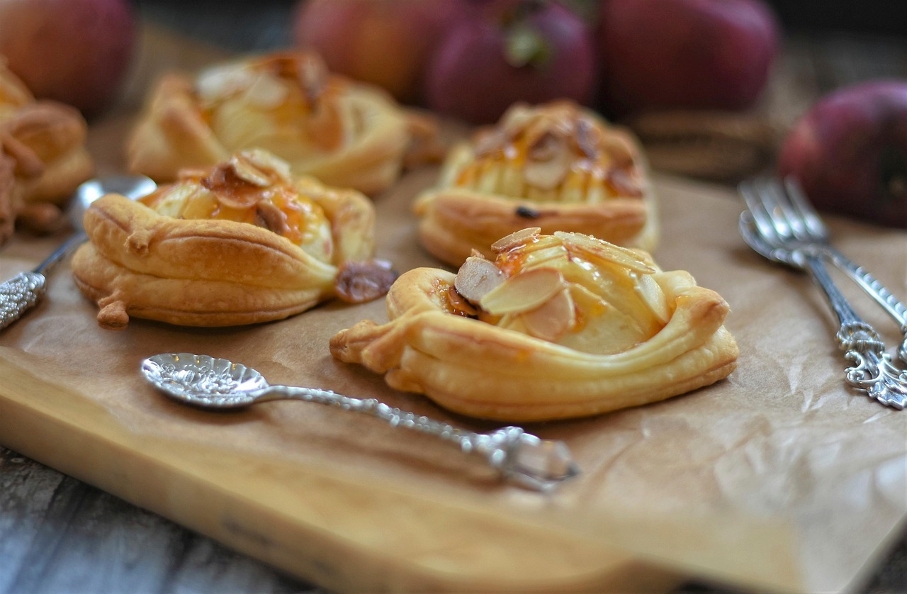 Postre de hojaldre con manzana: receta fácil y aromática