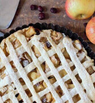 Tarta de manzana con 4 manzanas y poca masa: receta fácil en pocos minutos