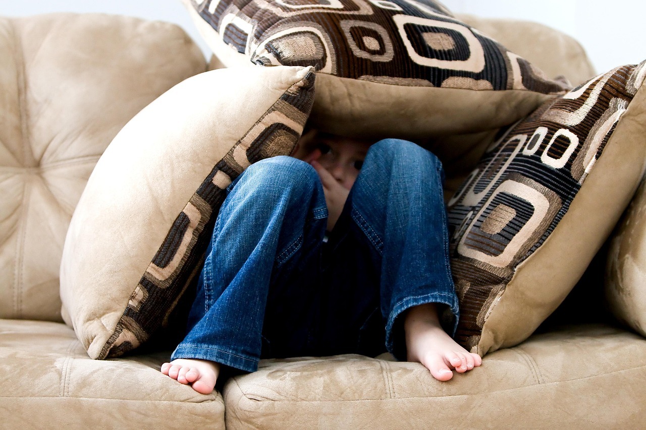 Cómo blanquear almohadas amarillentas con la plancha: método casero paso a paso